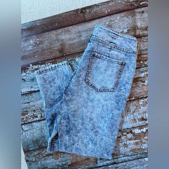 No Boundaries Acid Wash Women Jeans - Blue - Picture 5 of 5